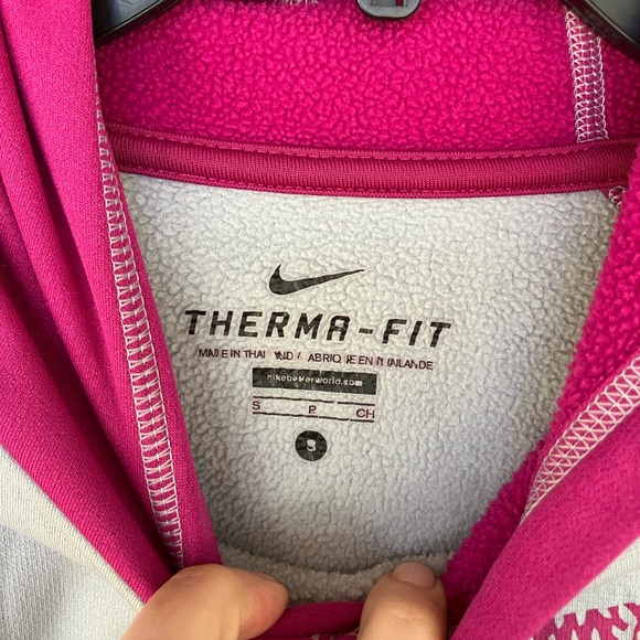 Nike therma fit pink sweatshirt hoodie - Picture 2 of 5